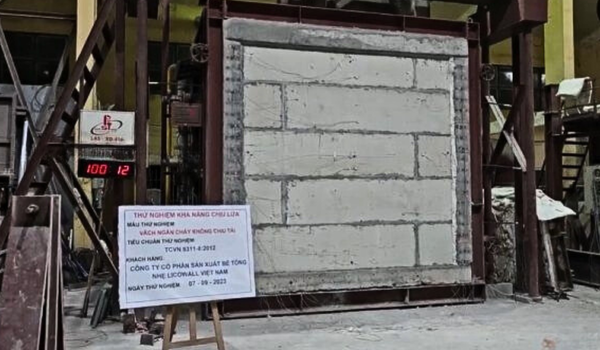 Test khả năng chịu lửa tấm bê tông nhẹ